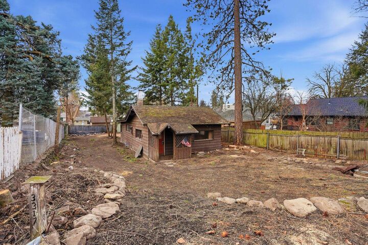 Property Photo:  3317 W Kiernan Ave  WA 99205 