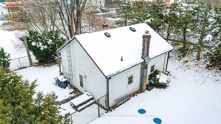 Property Photo: 44 Brawton Drive ON L7E 0E1