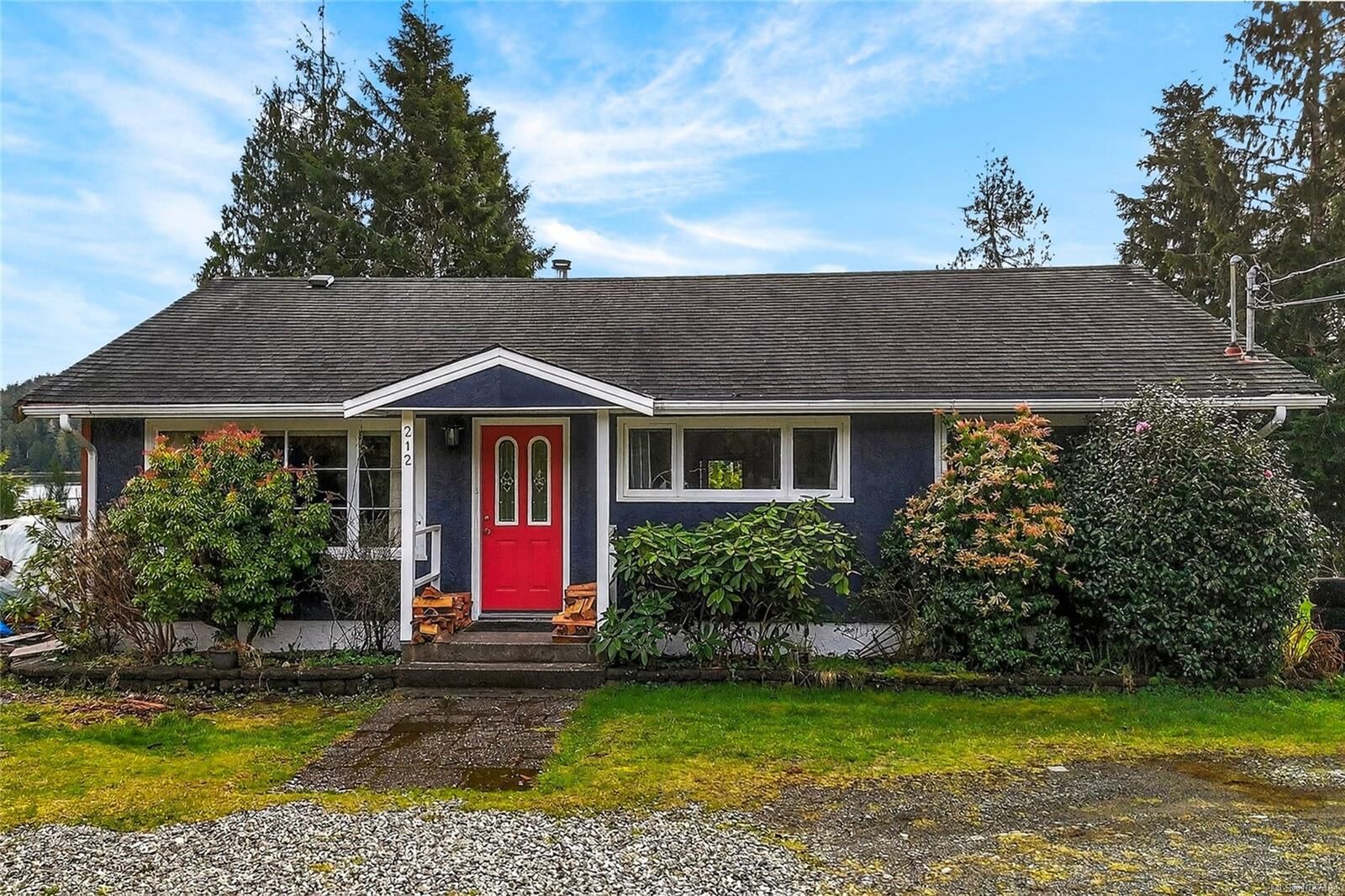 Property Photo: 212 Albion Cres BC V0R 3A0