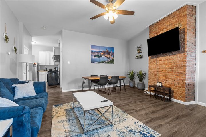 Property Photo:  17 Lelia St  PA 15211 