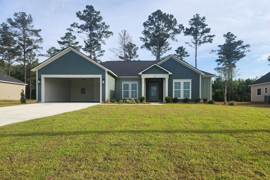 Property Photo:  325 Willow Oak Loop  GA 31763 