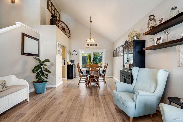 Property Photo:  532 Walten Way  CA 95492 