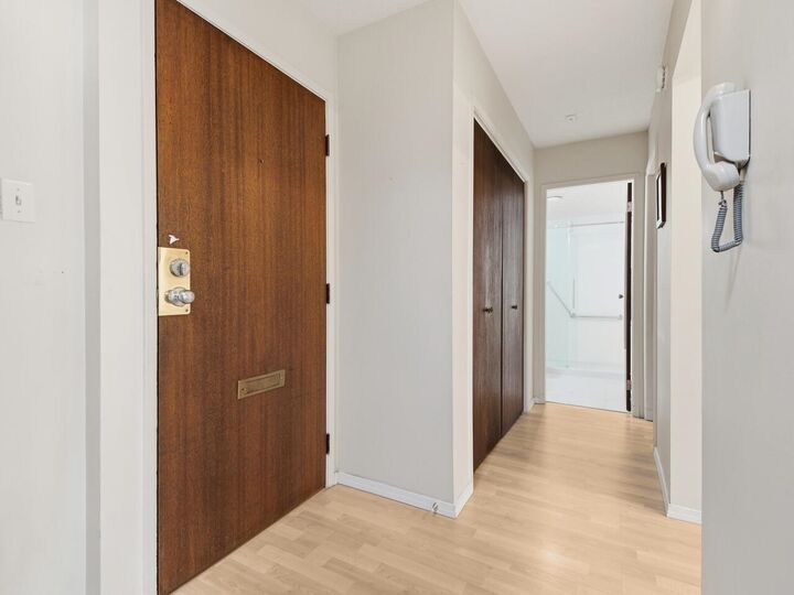 Property Photo: 155 E 5th Street 315 BC V7L 1L3