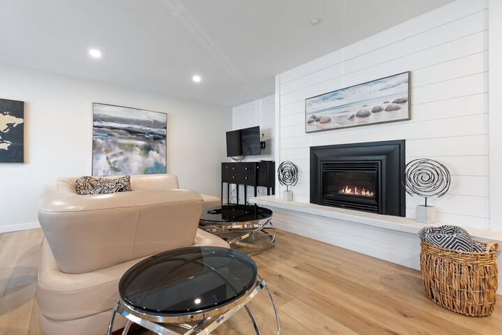 Property Photo: 395 Alder Street BC V2R 4Z1