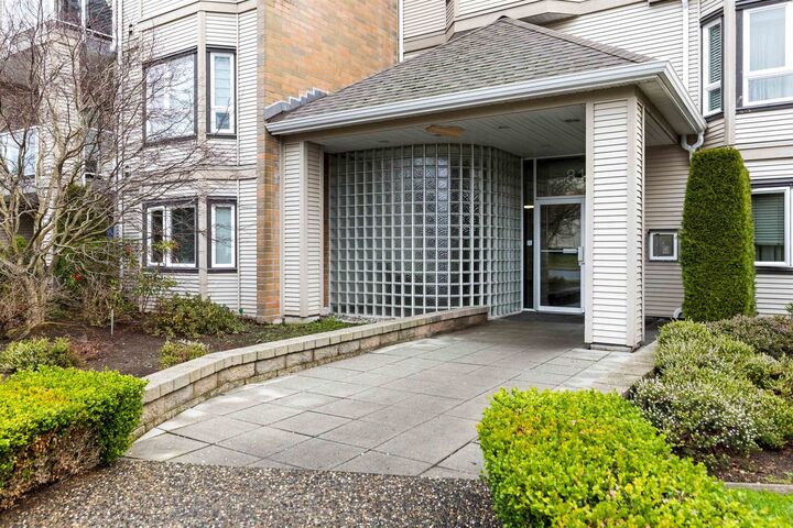 Property Photo:  8142 120A Street 411  BC V3W 0N1 