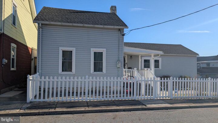 Property Photo:  210 E Spruce Street  PA 17098 