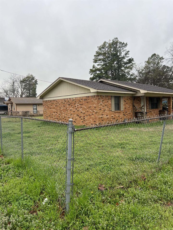 Property Photo:  301 W L'Anguille Avenue  AR 72396 