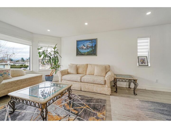 Property Photo:  11866 98 Avenue  BC V3V 2J4 