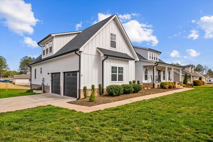 Property Photo:  318 Freedom Way  GA 30705 