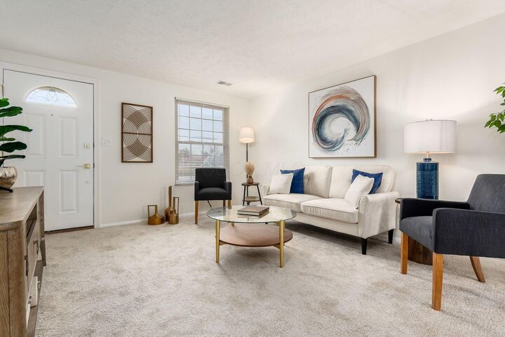 Property Photo: 5301 Indianola Avenue OH 43214