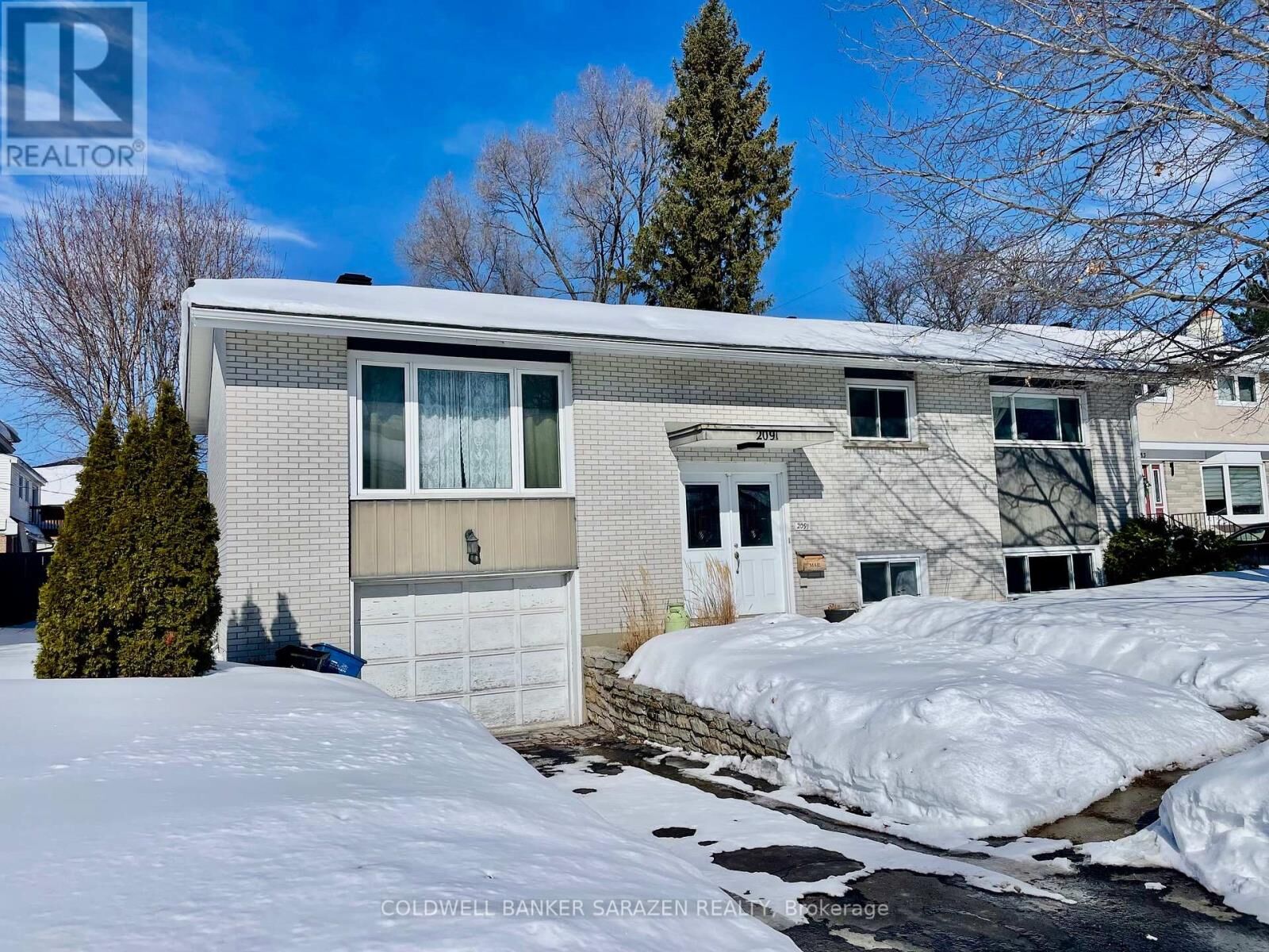 Property Photo: 2091 Lenester Avenue ON K2A 1K9