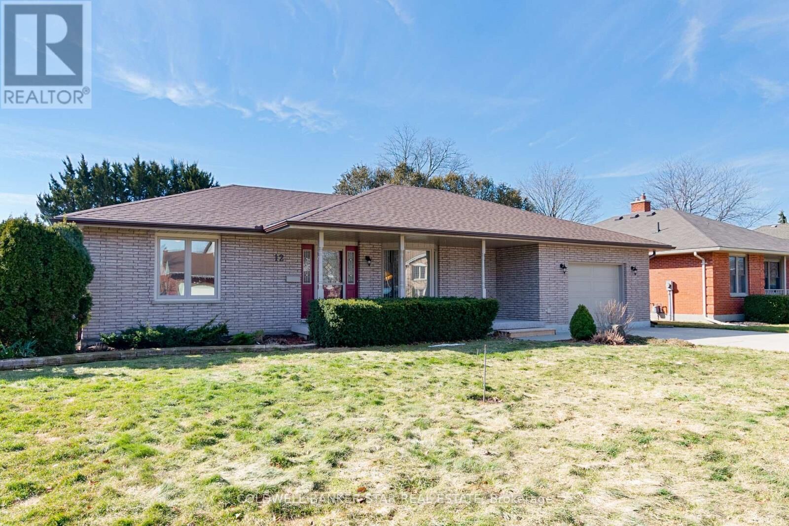 Photo de la propriété:  12 Treadwell Street  ON N5H 3B5 