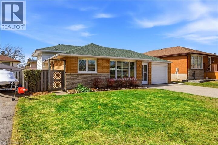 Property Photo:  46 Palm Crescent  ON N3R 5G2 