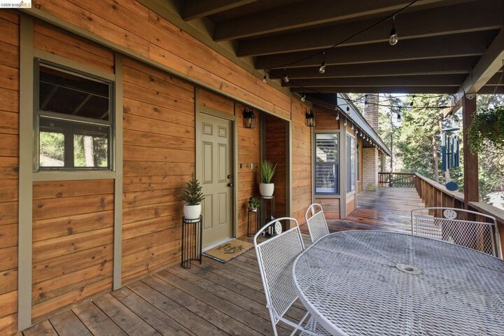 Property Photo: 19376 Poplar Cir CA 95383