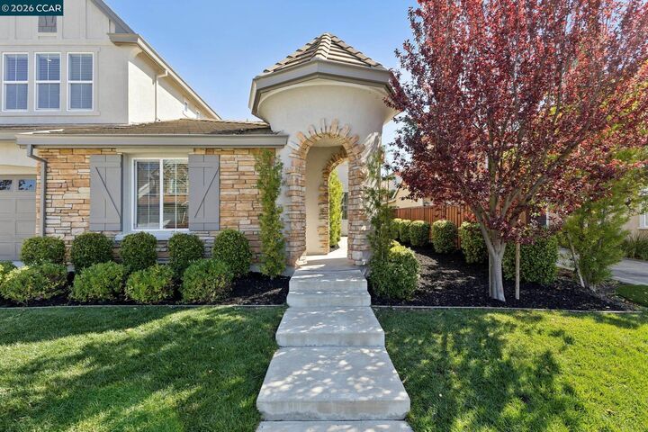 Property Photo: 6183 Kearny Way CA 94582