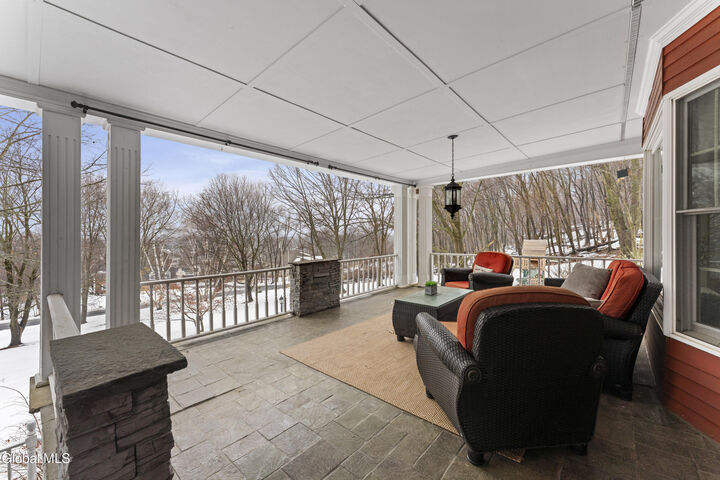 Property Photo:  36 Oriel Lane  NY 12144 