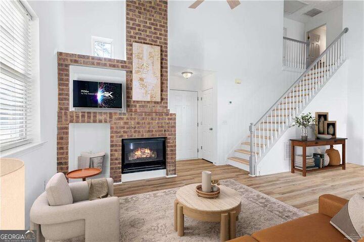 Property Photo:  1222 W Oaks Way  GA 30188 