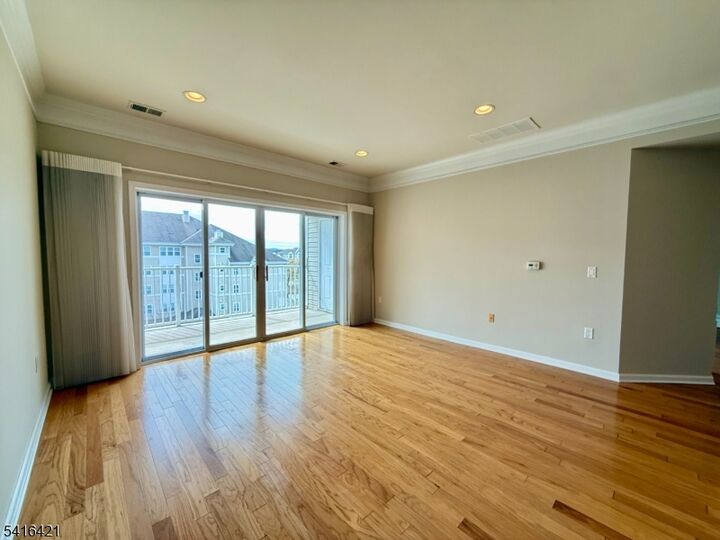 Property Photo:  5402 Warrens Way 5402  NJ 07465 