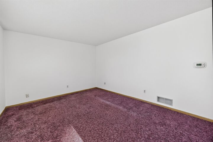 Property Photo:  2319 Shady Lane Drive  IA 50211 