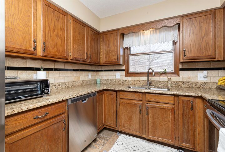 Property Photo:  6132 Terrace Drive  IA 50131 