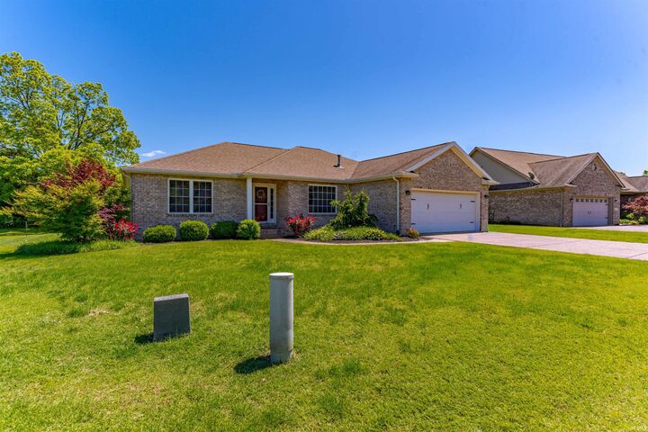 Property Photo:  2522 Caytlyn Court  IN 47630 