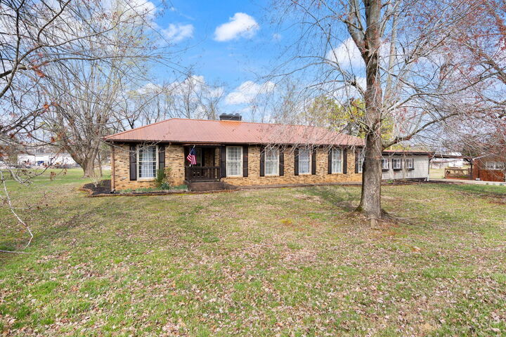 Property Photo: 115 E Summit Drive KY 42501