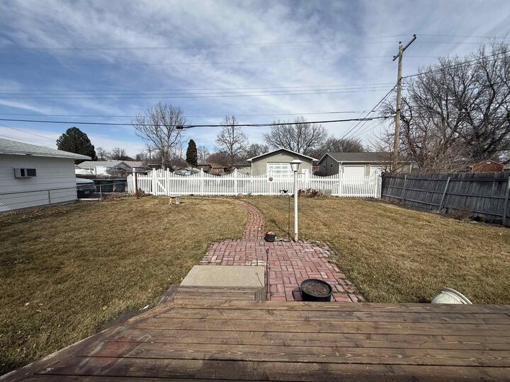 Property Photo:  1307 Burlington Blvd  NE 69101 