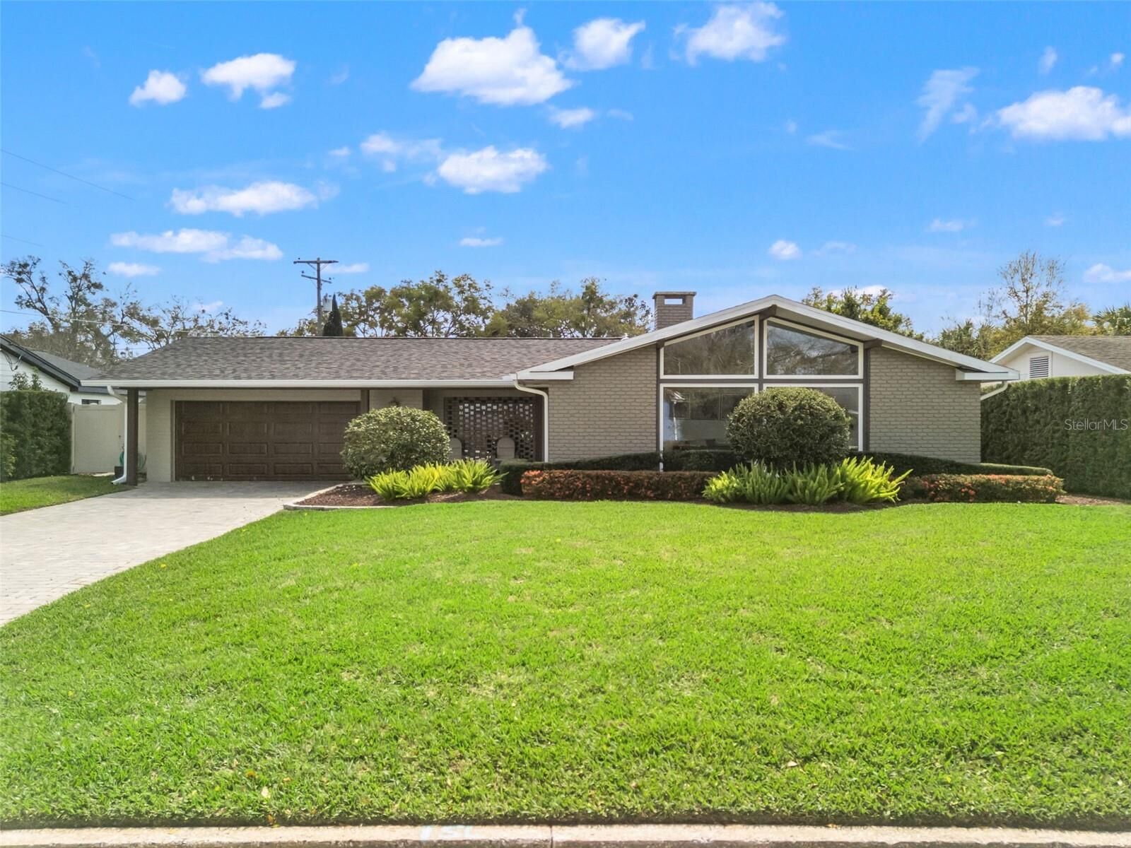 Property Photo:  2040 Thunderbird Trail  FL 32751 