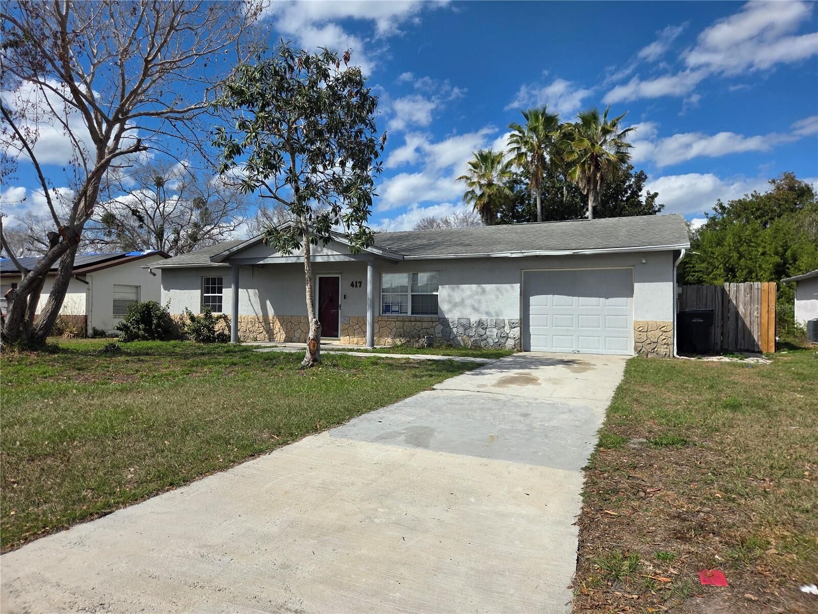 Property Photo:  417 Cart Court  FL 34759 