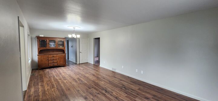 Property Photo:  922 University Ave  ND 58703 