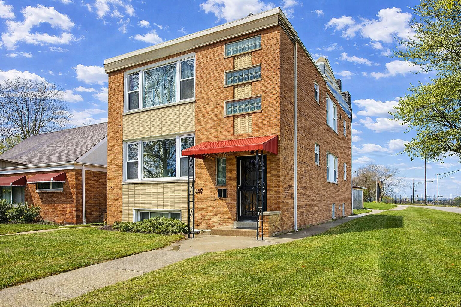 Property Photo:  38 W 78th Street  IL 60620 