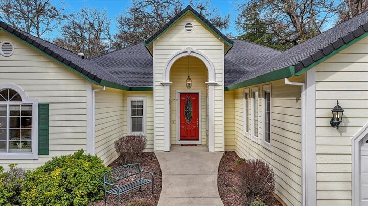 Property Photo:  19276 Jayhawk Drive  CA 95946 