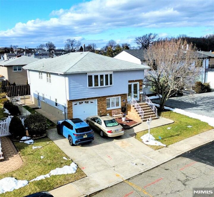 Property Photo:  1033 Park Drive  NJ 07094 