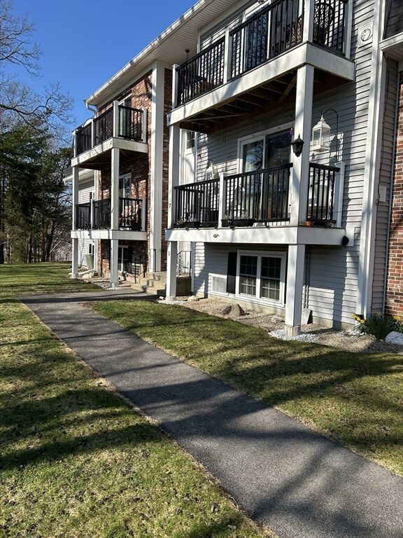 Property Photo:  8 Chapel Hill Drive 2  MA 02360 