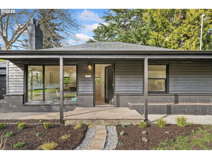 Property Photo:  6645 NE Alberta St  OR 97218 
