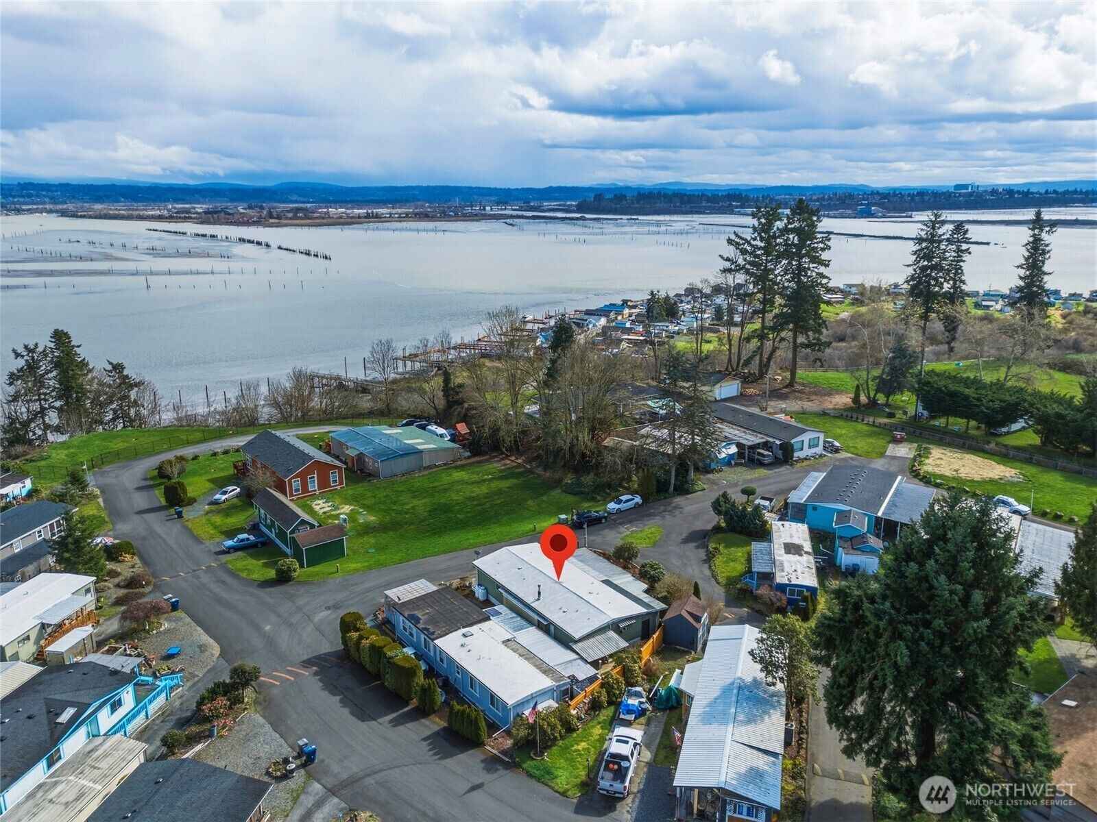 Property Photo:  4425  Meridian Avenue N 17  WA 98271 