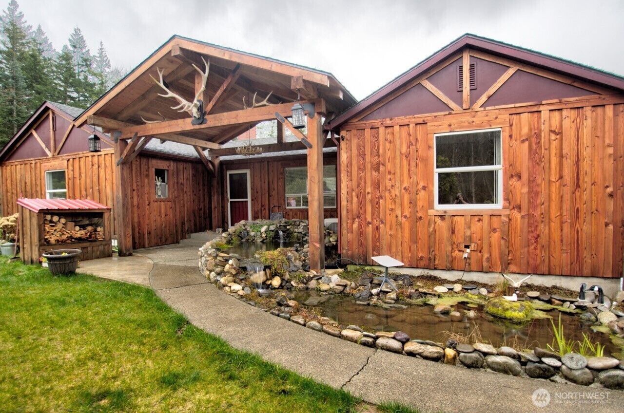 Property Photo:  1296  Centralia Alpha Road  WA 98532 