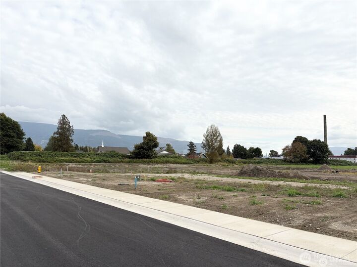 Property Photo:  416 W 4th Street  WA 98247 