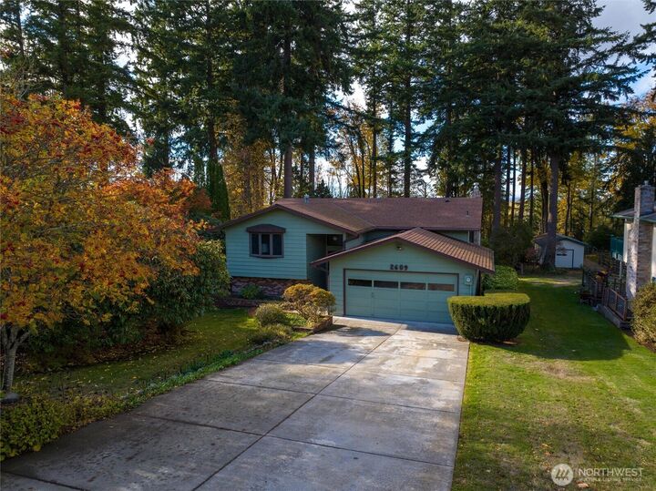 Property Photo: 2609 Vining Street WA 98226