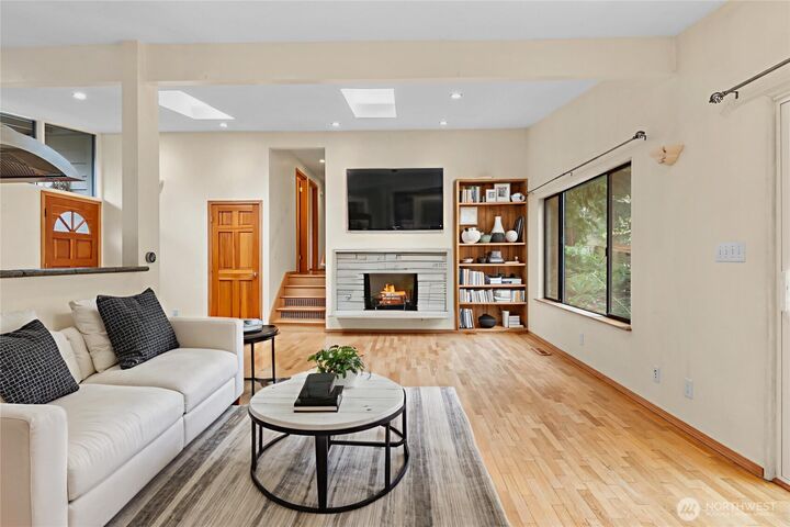 Property Photo:  17730  Corliss Avenue N  WA 98133 