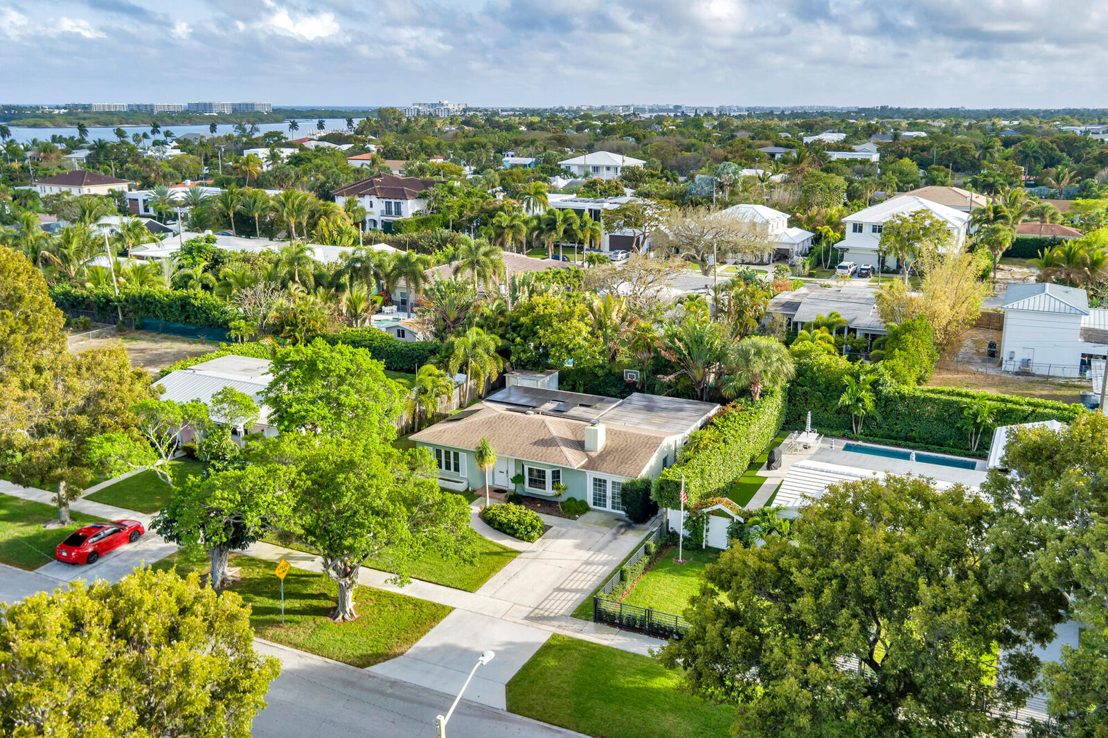 Property Photo:  246 Forest Hill  FL 33405 