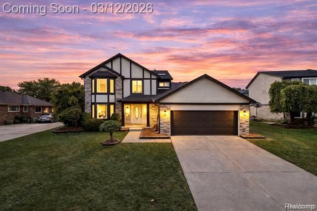 Property Photo:  2116 Hidden Trail Drive  MI 48314 