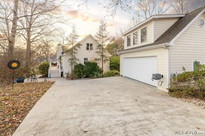 Property Photo:  404 Woodhaven Lane  NC 27842 