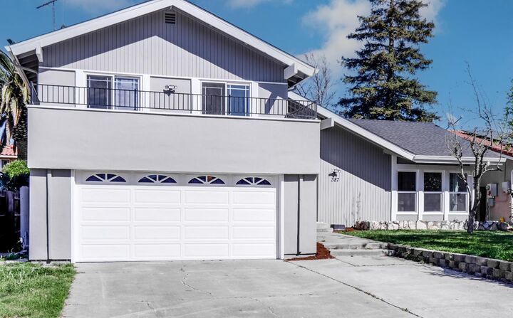 Property Photo:  387 Avenida Palmas  CA 95123 