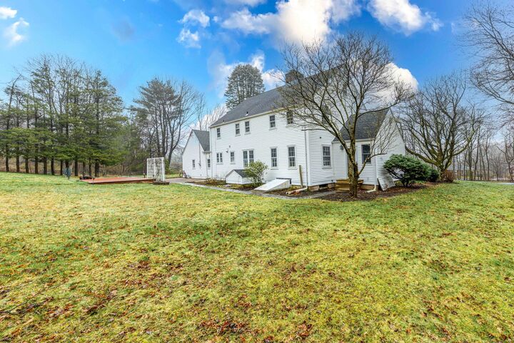 Property Photo:  1670 Hartford Turnpike  CT 06473 