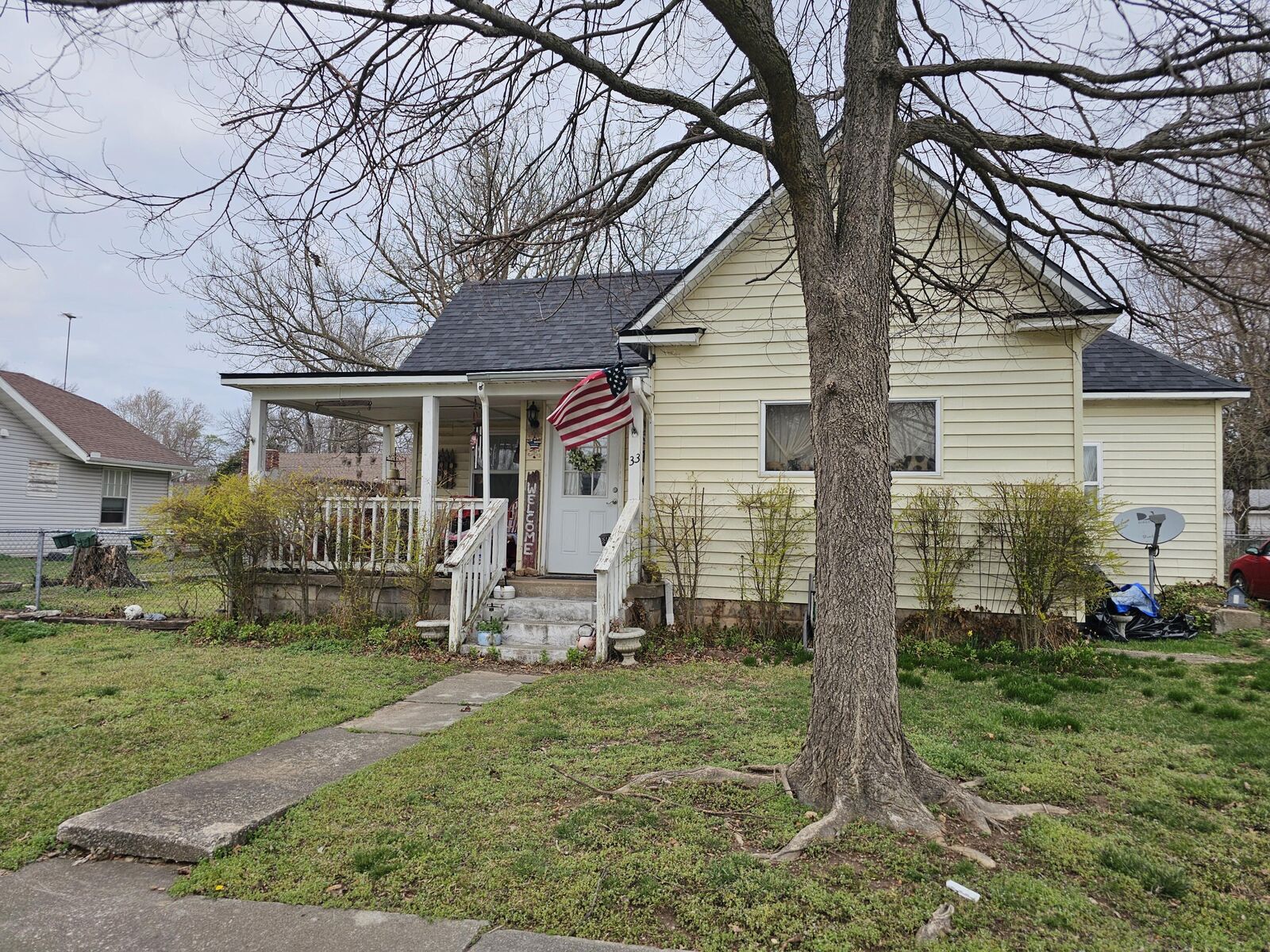 Property Photo:  33 W Saint Louis Street  MO 65605 