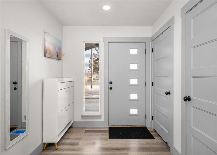 Property Photo:  4911 N Martin St  WA 99207 