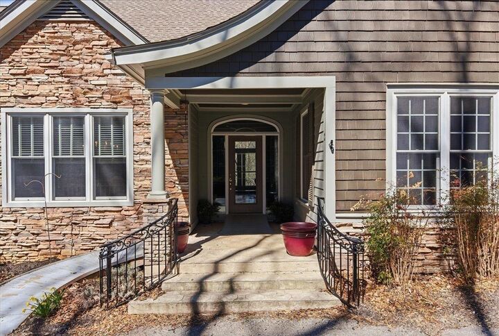 Property Photo:  3 Rustic Court  SC 29356 