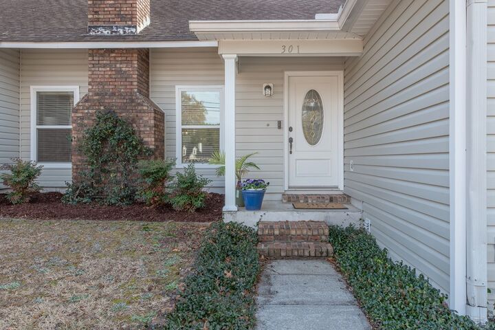 Property Photo: 301 Candlewood Drive AL 36330