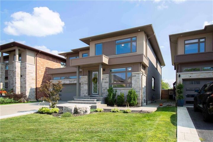 Property Photo:  19 Secinaro Avenue  ON L9G 0C6 